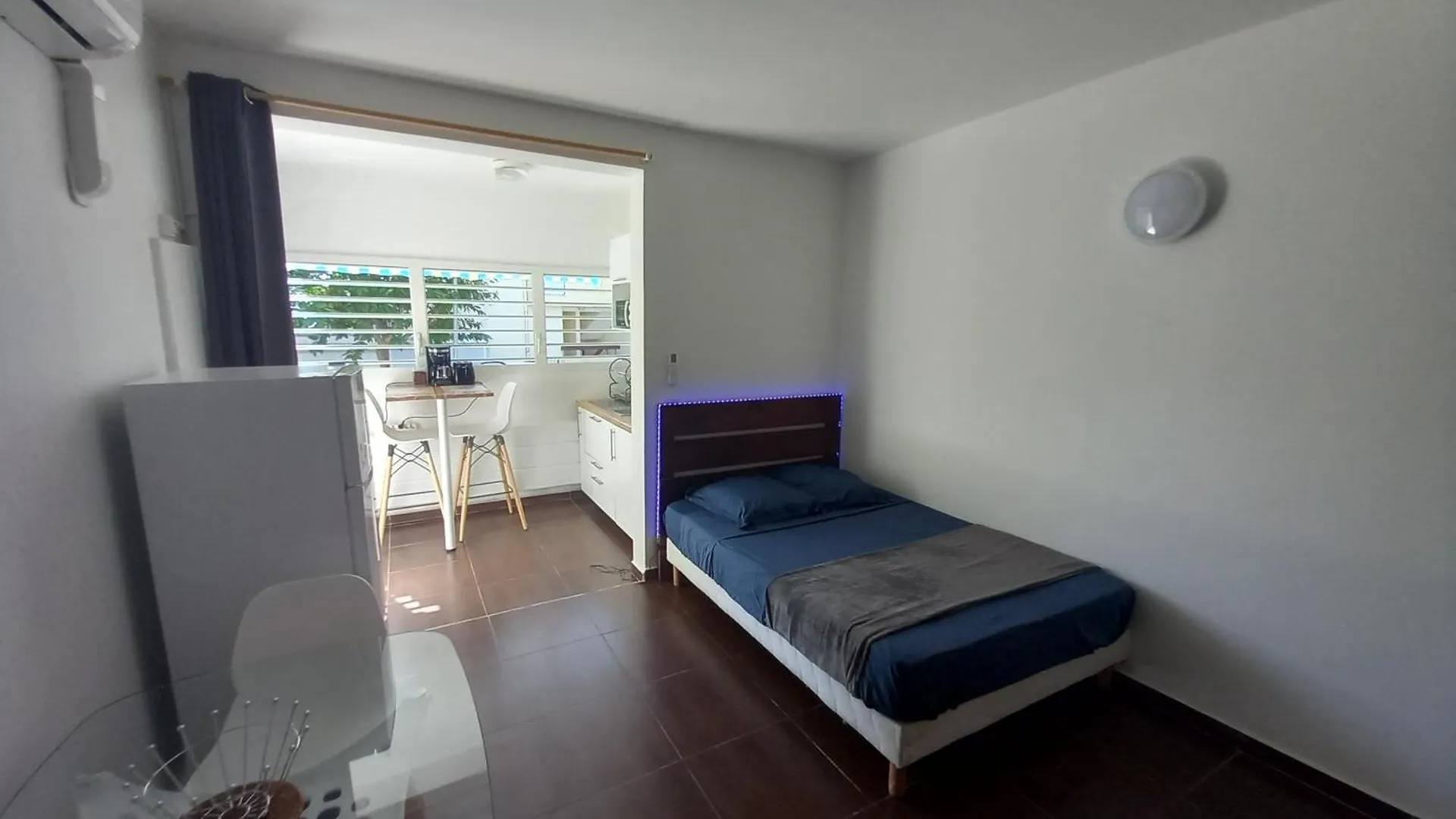 Apartment Le Studio Oncle Sam - Acces Piscine Et Plage Le Gosier